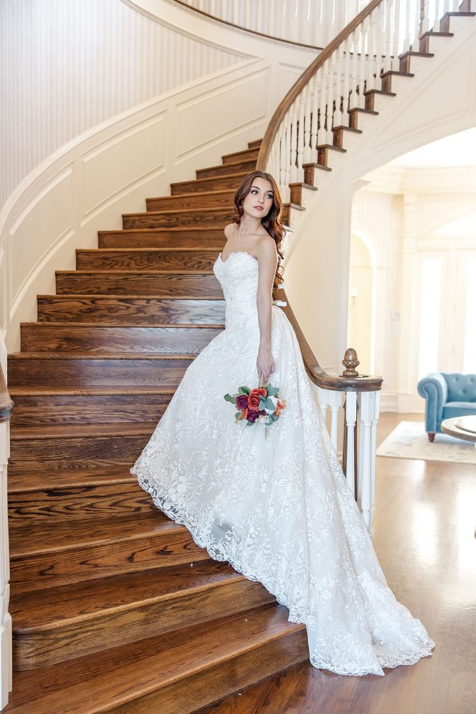 Luxury wedding photography at Dallas mansion venue